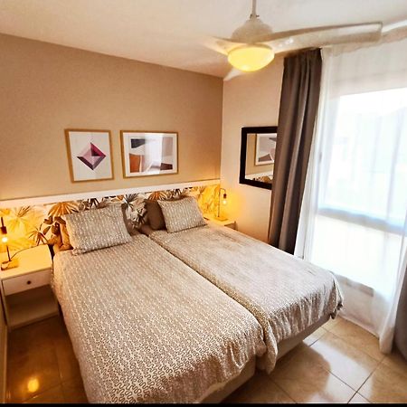 Modern House With 2 Bedrooms Near The Beach Castillo del Romeral Екстериор снимка