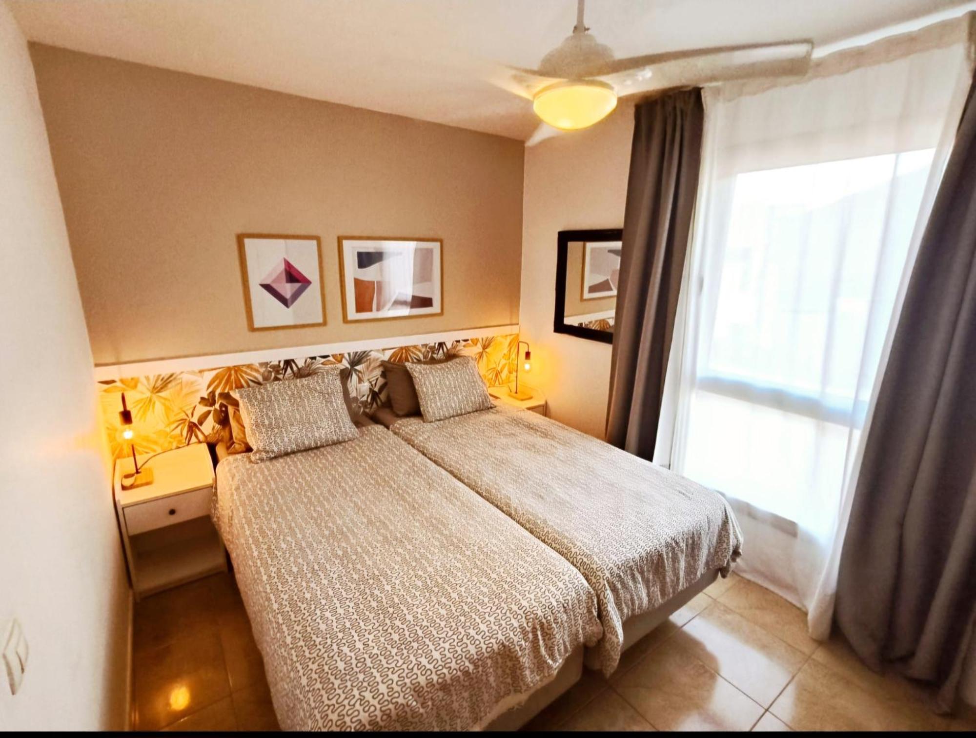 Modern House With 2 Bedrooms Near The Beach Castillo del Romeral Екстериор снимка