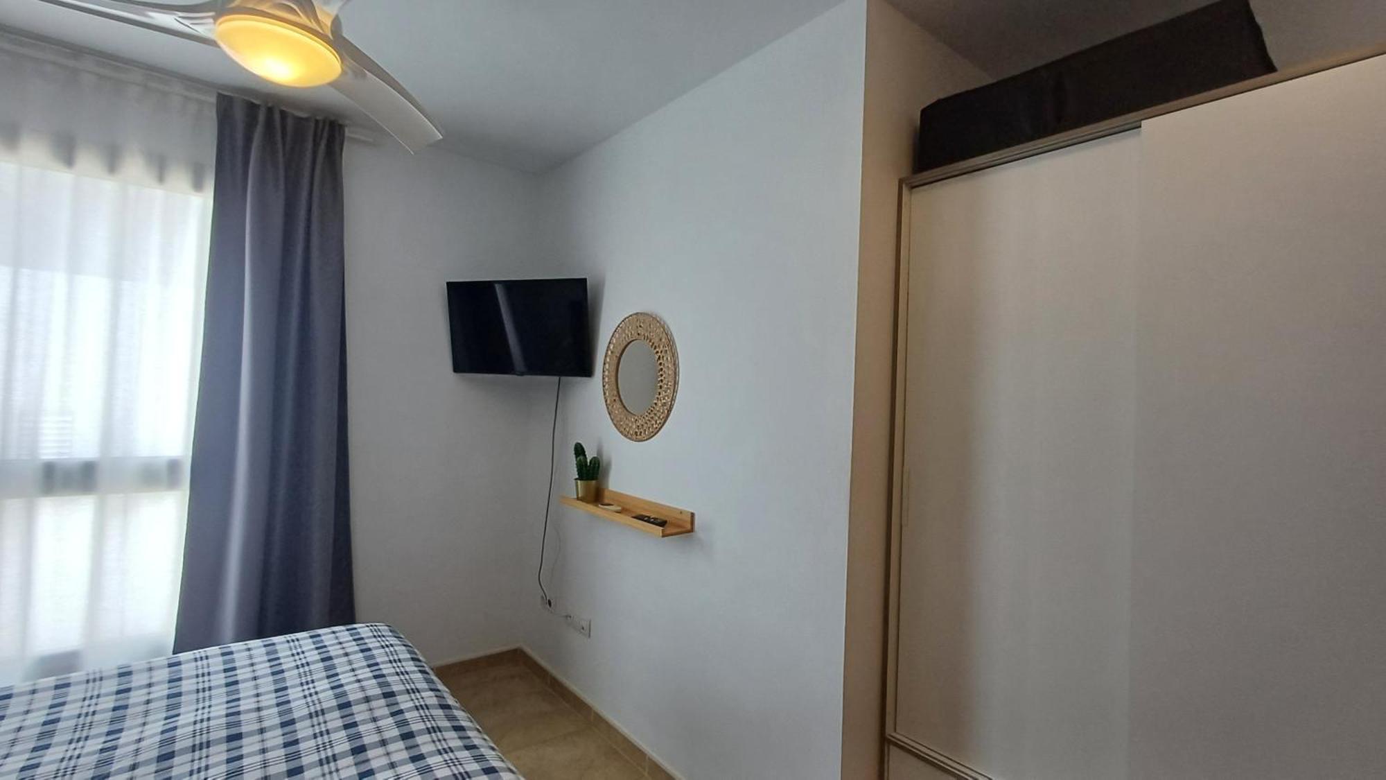Modern House With 2 Bedrooms Near The Beach Castillo del Romeral Екстериор снимка